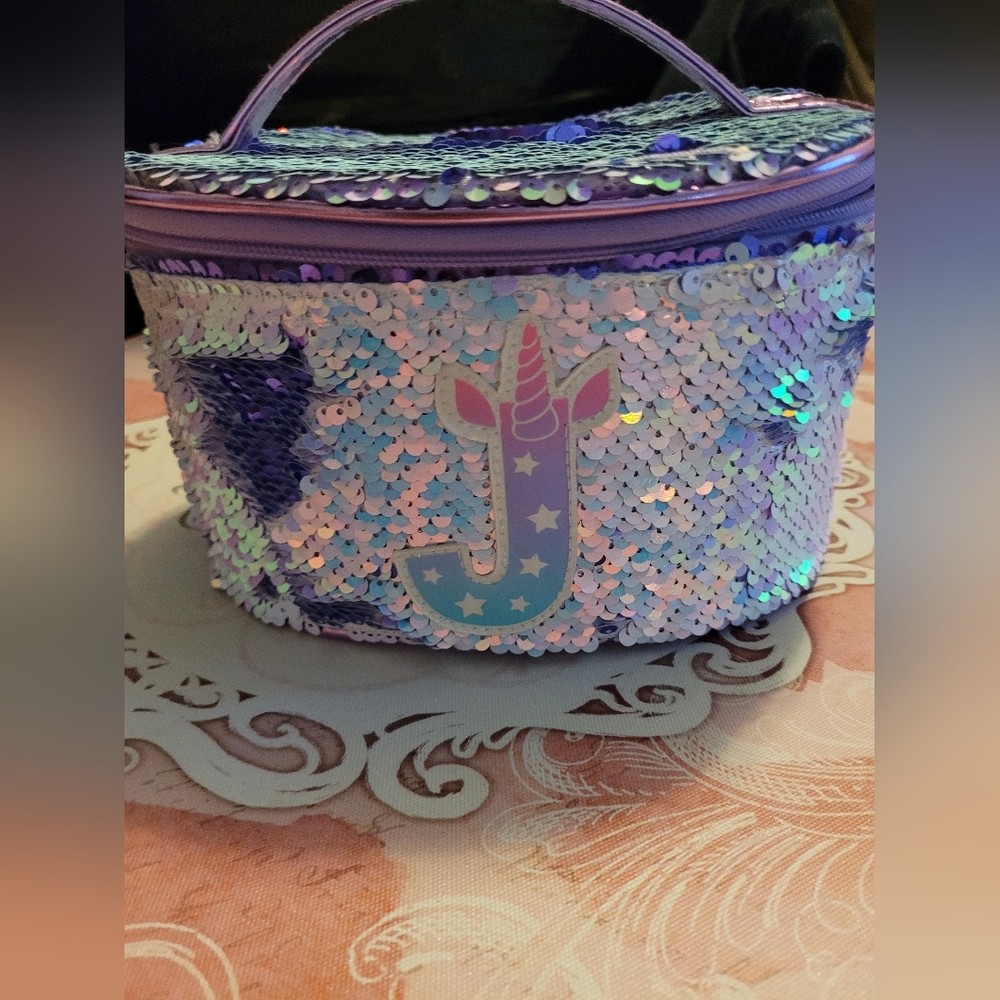 4/$25 deal...J glitzy Makeup Bag Like New